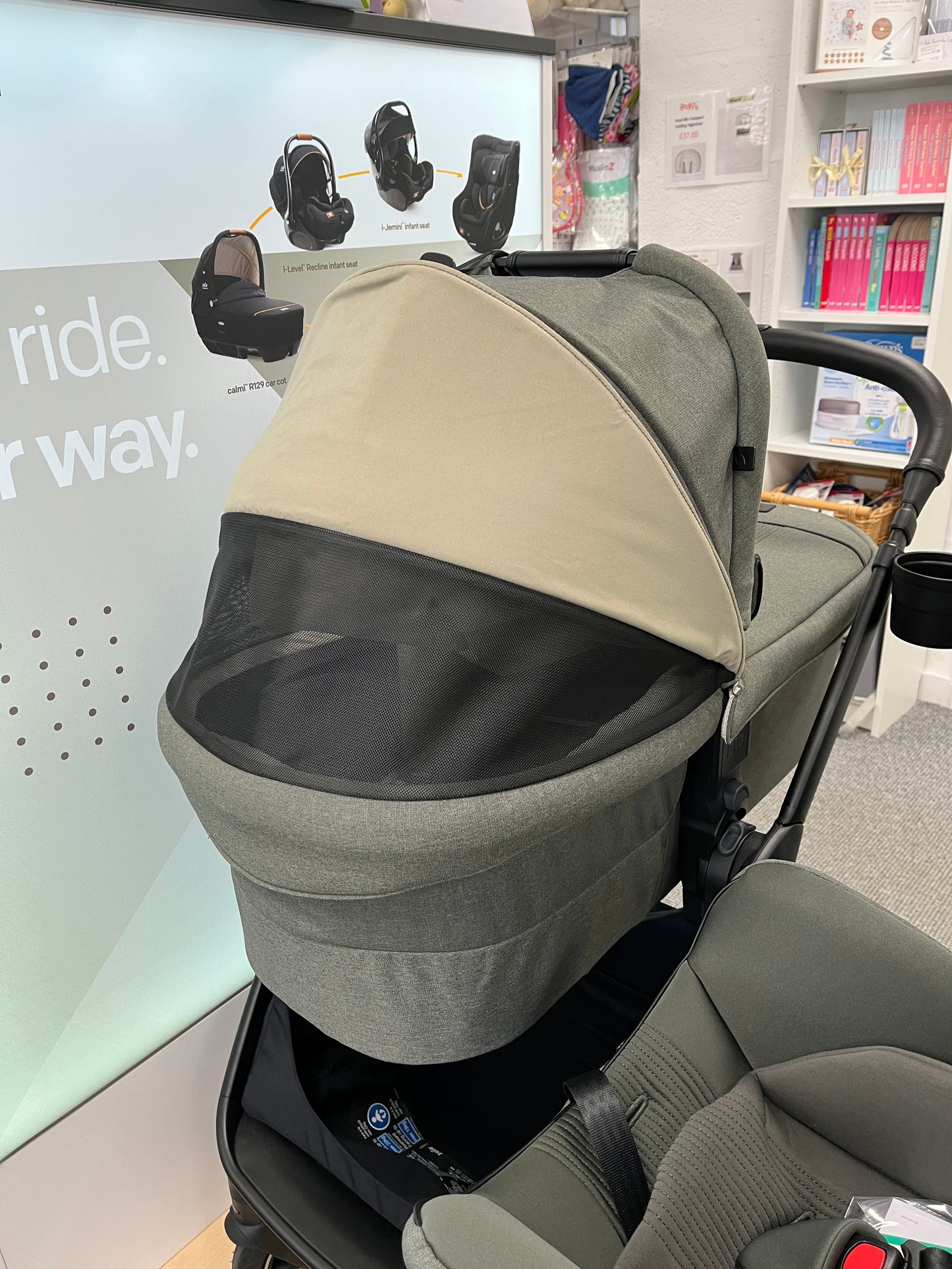 Joie Finiti Travel System Bundle